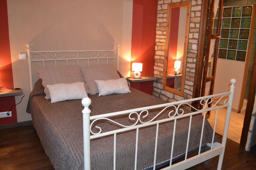 L'Oustal Les Fayards Villa เมย์เรส ภายนอก รูปภาพ